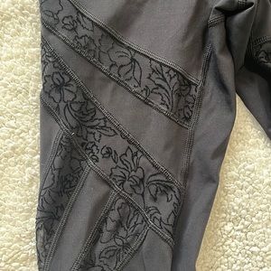 RARE sz 4 leggings